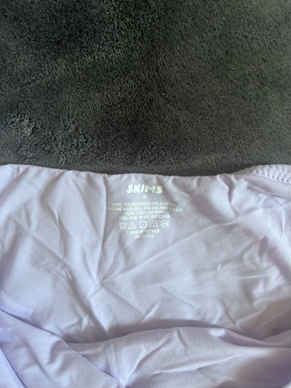Skims Fits Everybody Tube Top - Lily - Picture 3 of 3